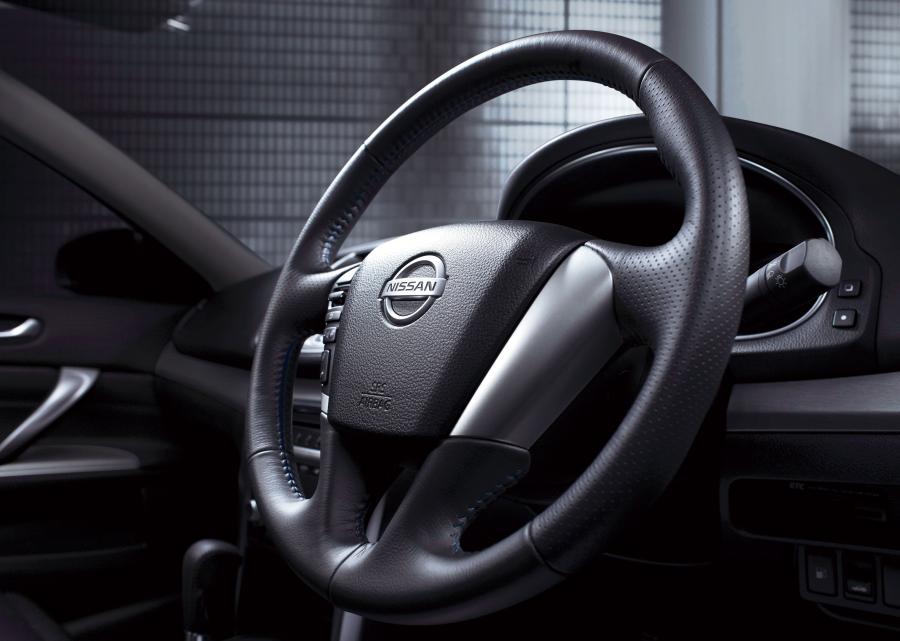  Nissan Teana 2012 года  (JP) (фото 4 из 36)